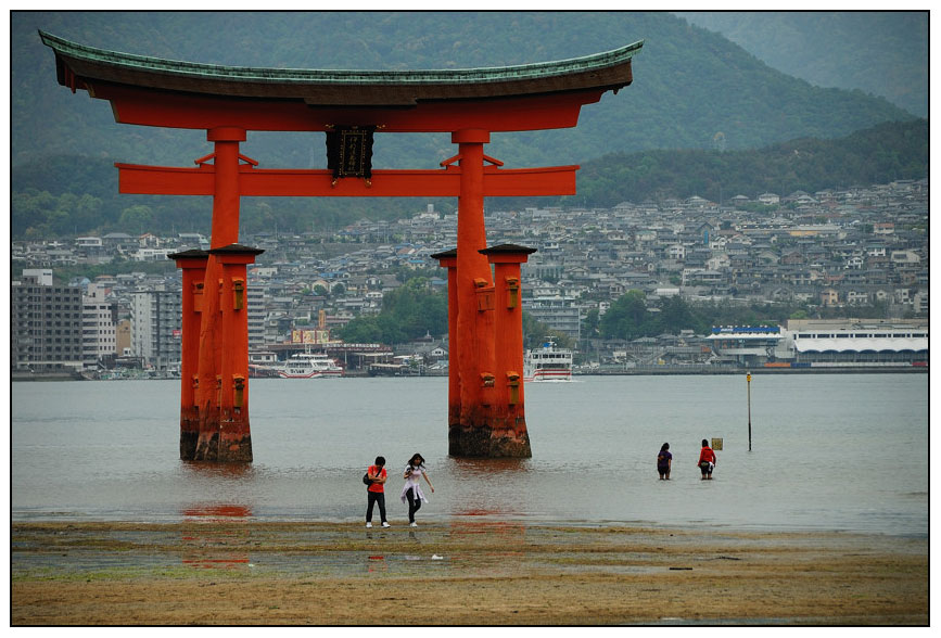 巌島神社（6）摄于2008.5.4.日本时间17：36分。